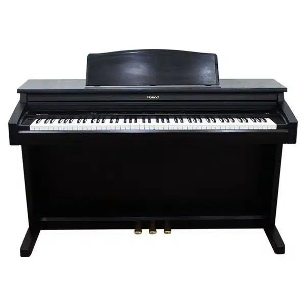 roland-hp-335_109d80b608d84fccb5b154cfc0fecb88_grande