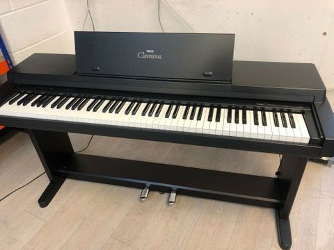 Yamaha CLP 350
